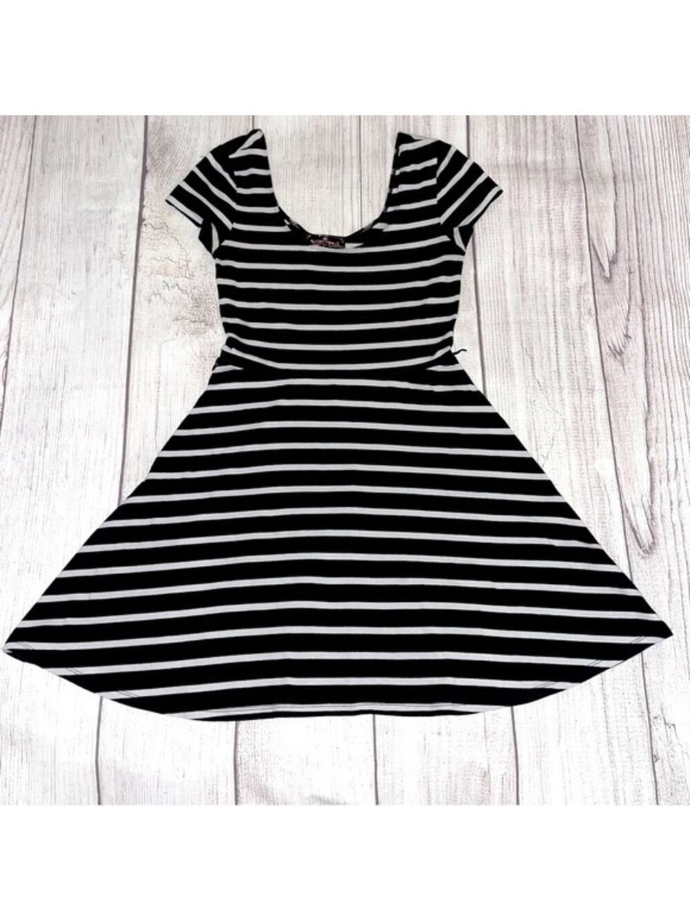 ALMOST FAMOUS Women’s Black & White Striped Dress A-Line Size Large